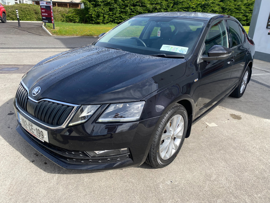 2019 Skoda Octavia - image 3
