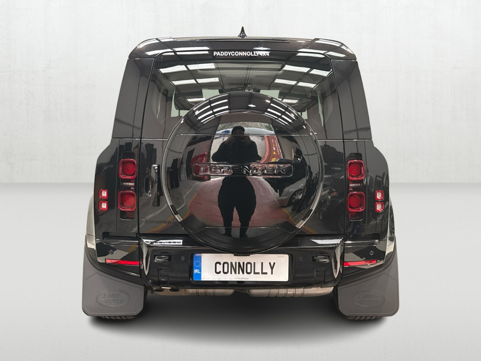 2025 Land Rover Defender - image 12