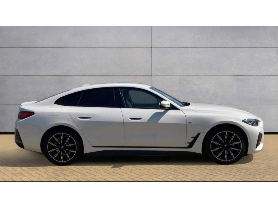 2023 BMW i4 - image 3