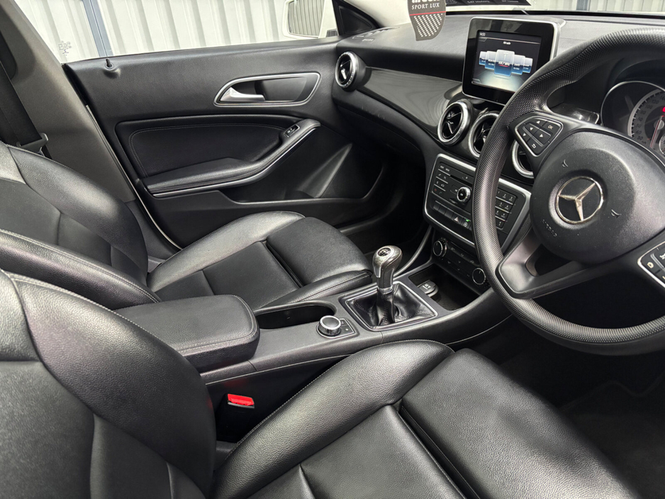 2016 Mercedes-Benz CLA Class - image 6