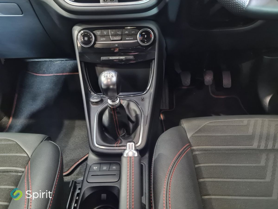 2022 Ford Puma - image 12