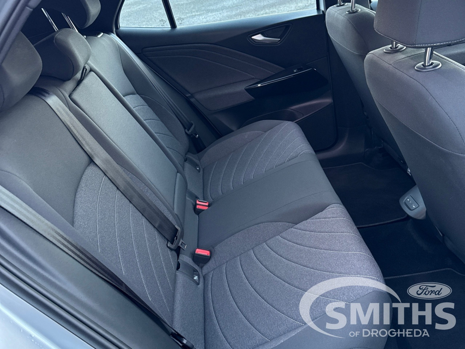 2023 Volkswagen ID.3 - image 7