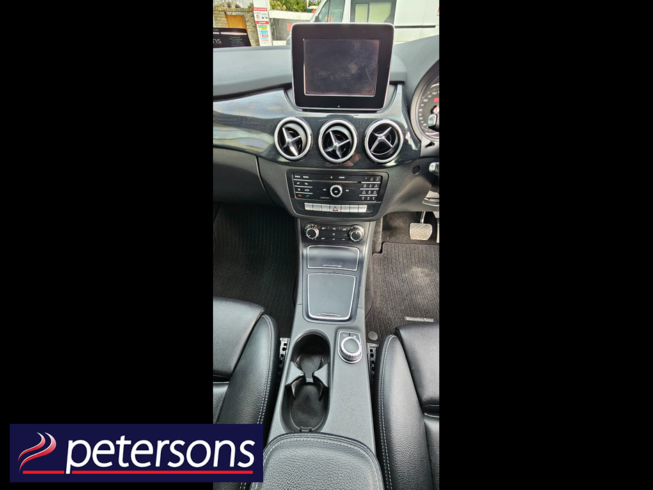 2018 Mercedes-Benz B Class - image 24