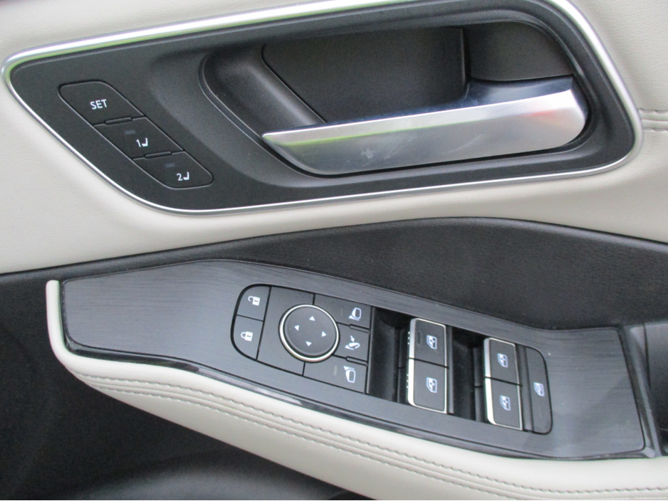 2023 Nissan X-Trail - image 24