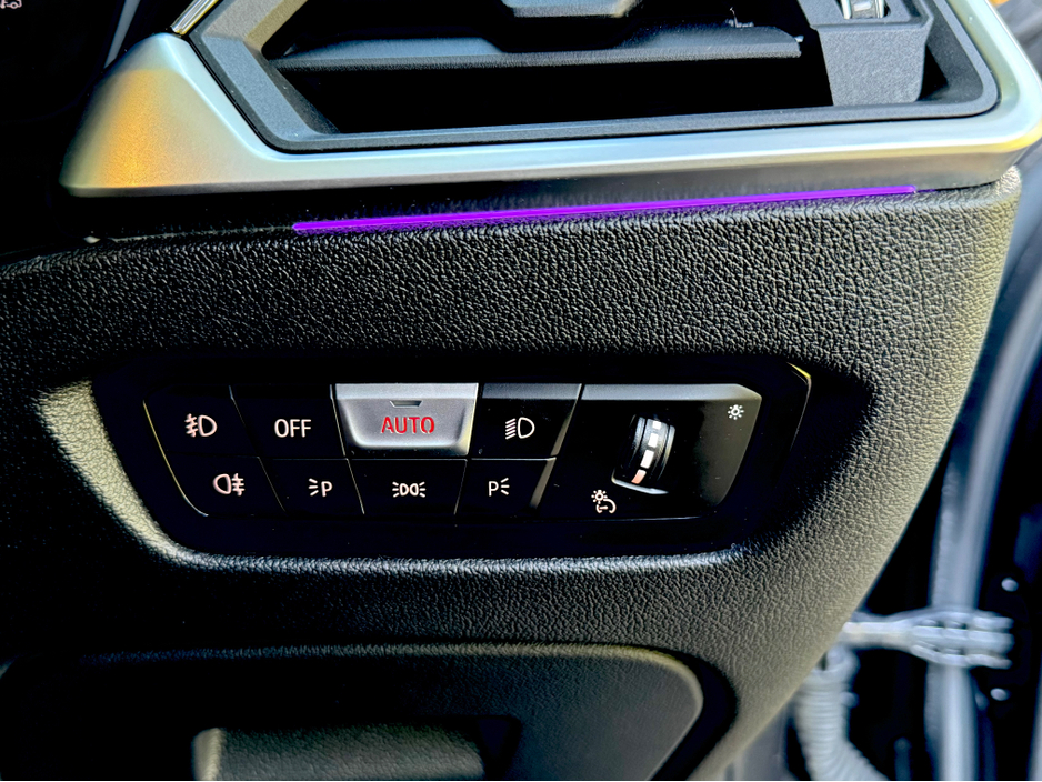 2020 BMW 3 Series - image 46