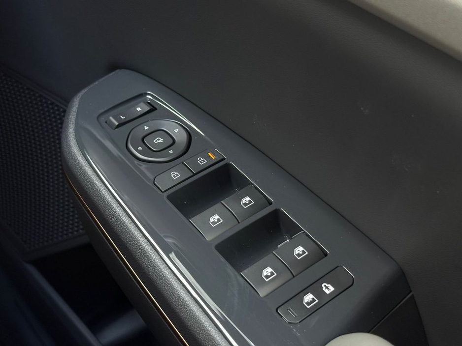 2026 Kia EV5 - image 22