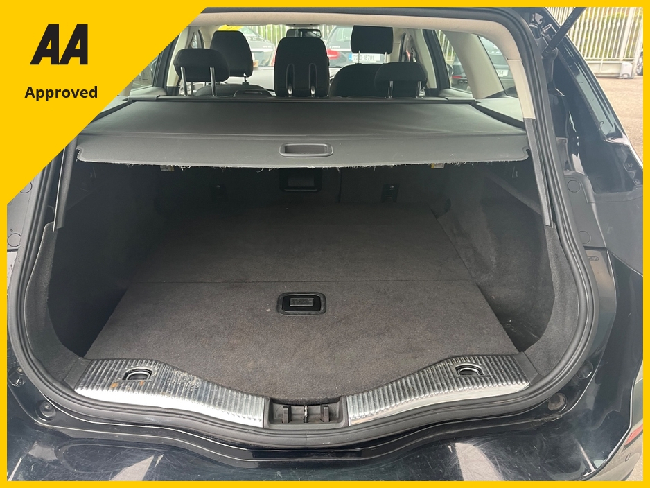 2016 Ford Mondeo - image 11