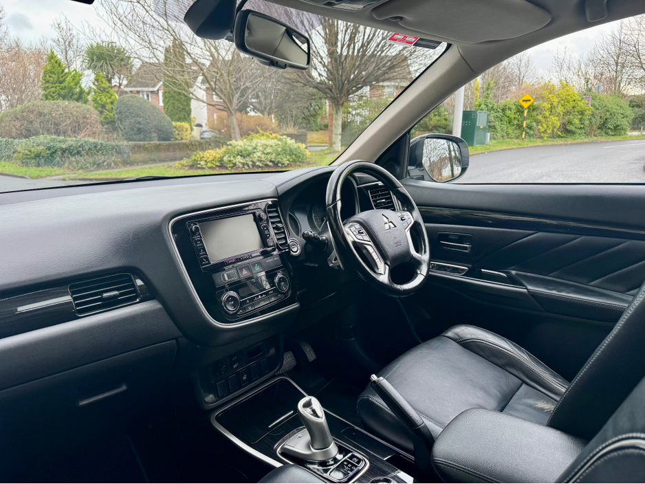 2016 Mitsubishi Outlander 2.0 GX4H PHEV 200BHP 5DR AUTO €13,900