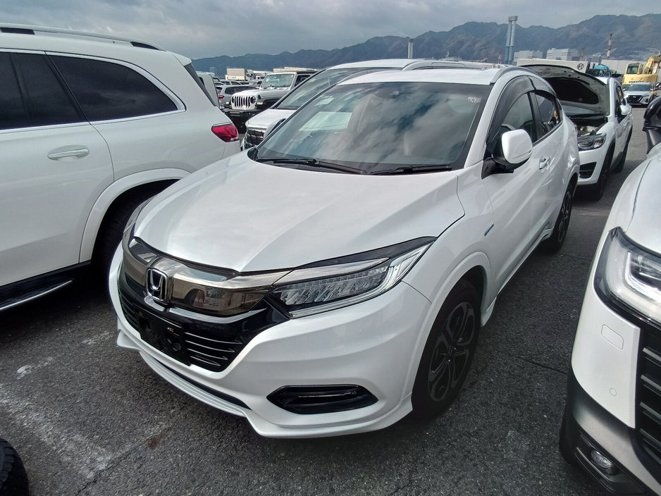2018 Honda Vezel - image 2