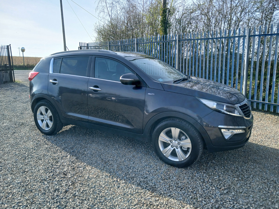 2012 Kia Sportage - image 4