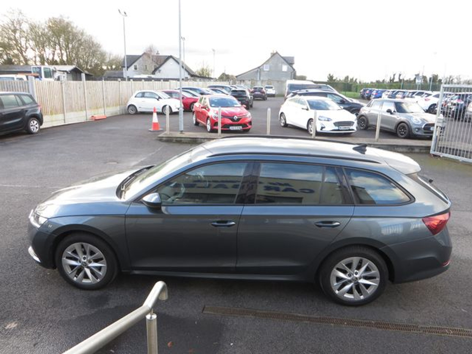 2021 Skoda Octavia AMB 2.0tdi 115HP 4DR €22,950