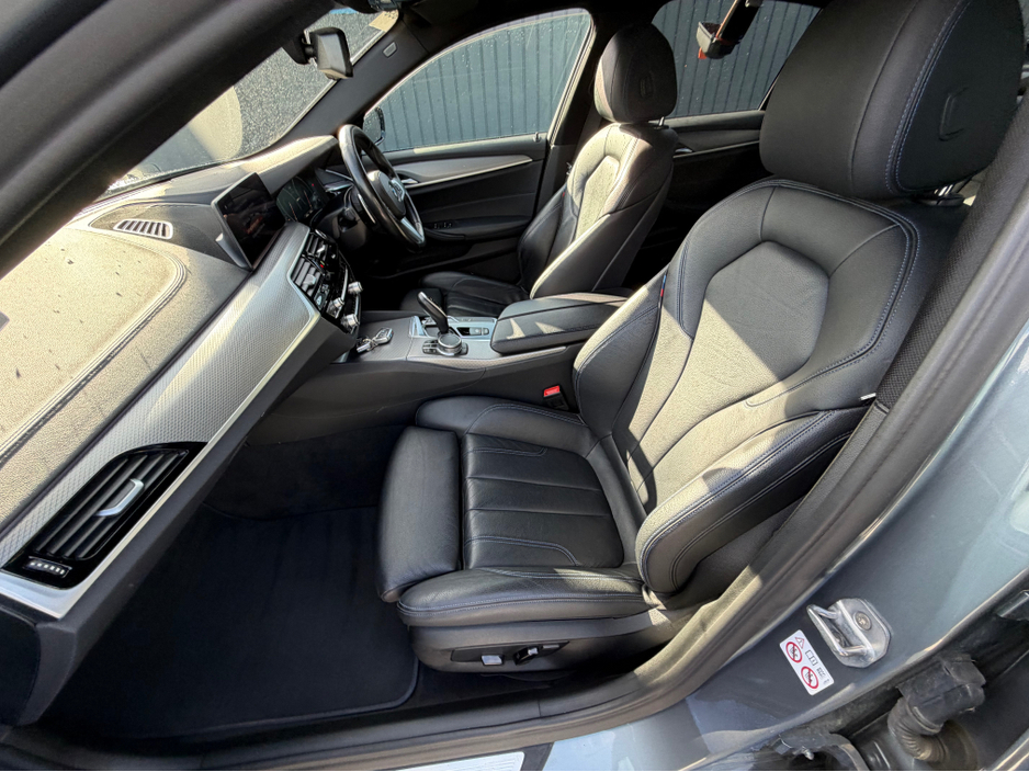 2018 BMW 5 Series - image 44