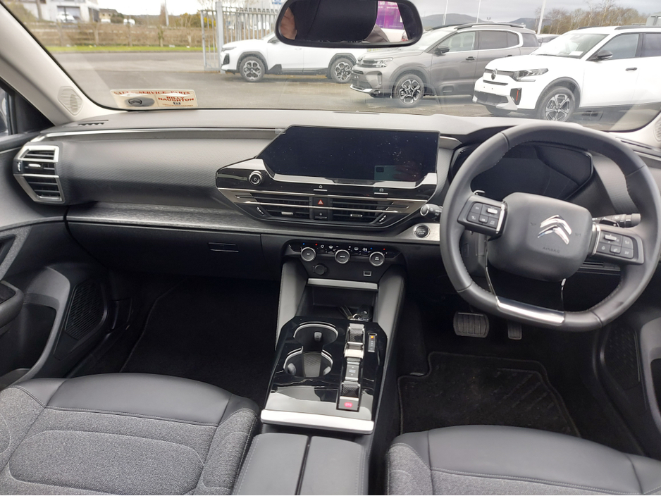 2025 Citroen C5X - image 14