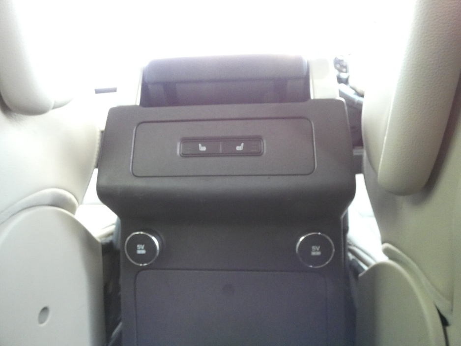 2020 Land Rover Discovery 2.0D SD4 240 PS 4WD Auto SE 7 Seat €34,950