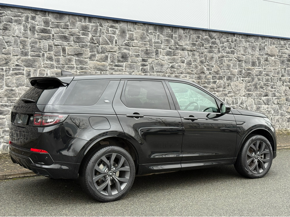 2022 Land Rover Discovery Sport P300E R-DYNAMIC SE €37,950