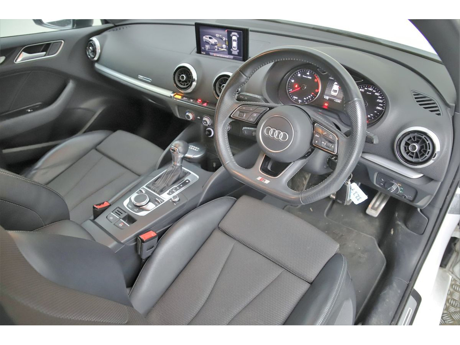 2018 Audi A3 - image 12