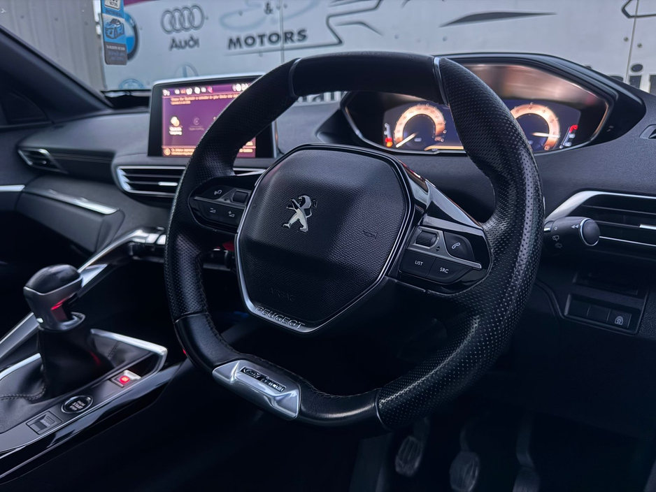 2020 Peugeot 5008 GT LINE 1.2 130 Pan Roof €19,800