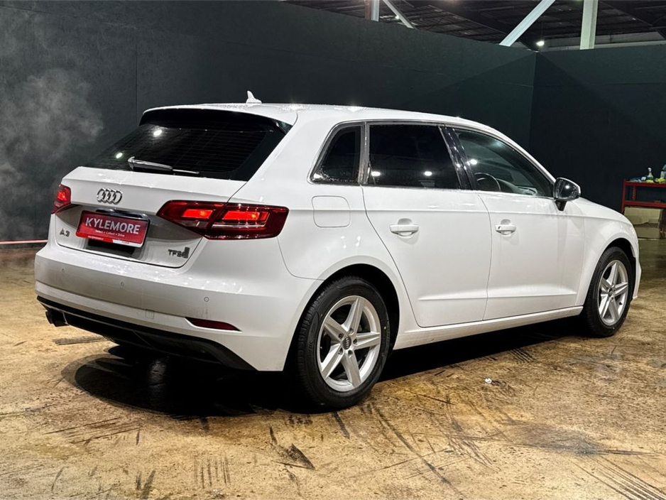 2017 Audi A3 - image 3