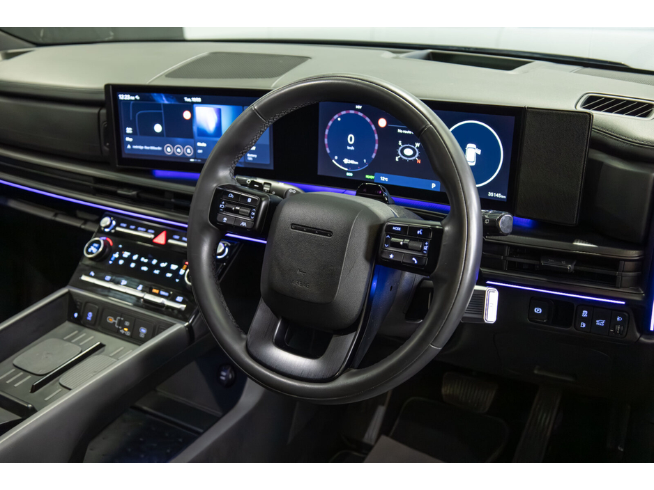 2024 Hyundai Santa Fe - image 9