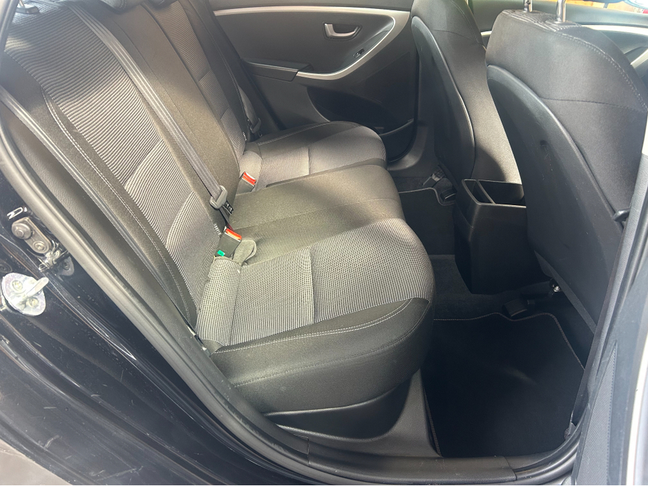 2015 Hyundai i30 - image 8