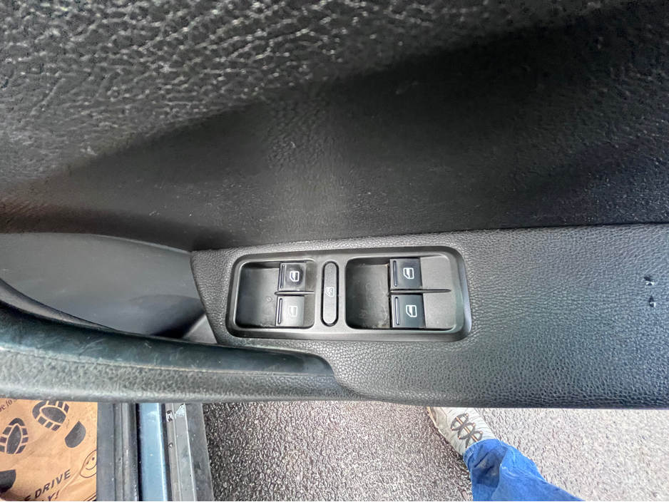 2015 Skoda Yeti - image 7