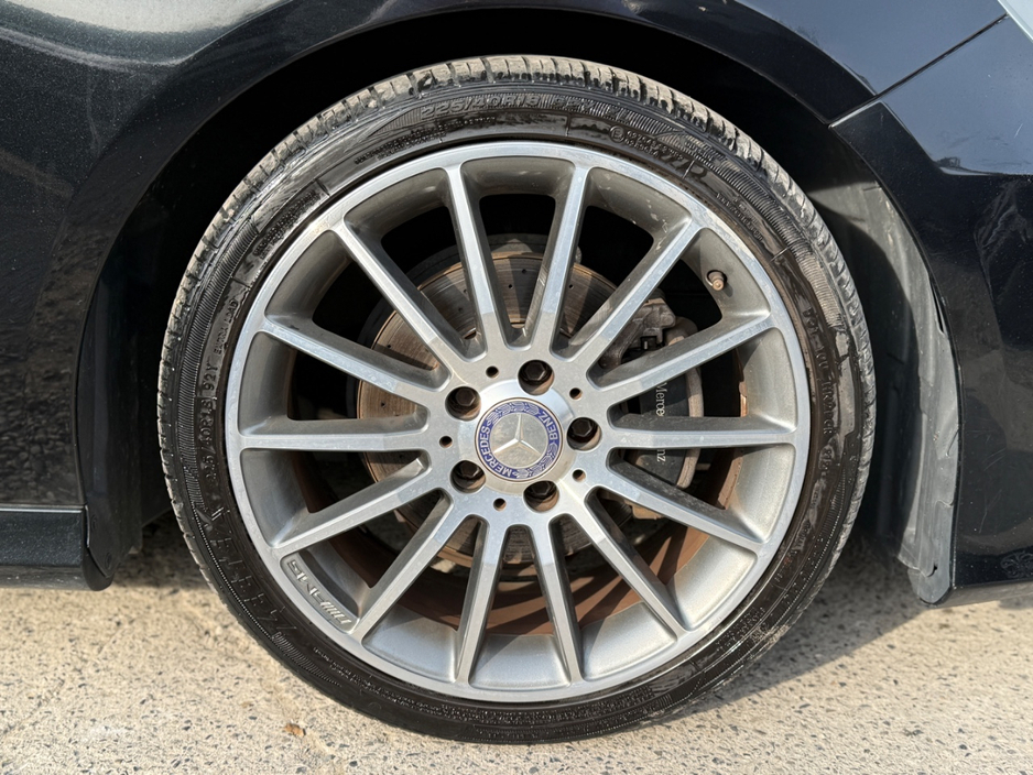 2015 Mercedes-Benz A Class - image 9