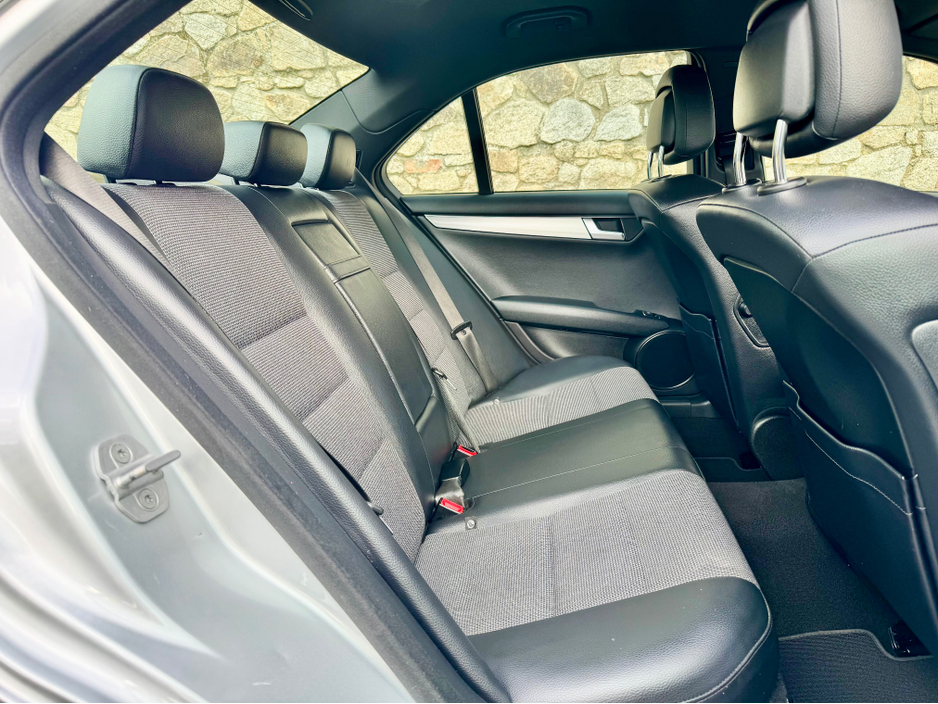 2012 Mercedes-Benz C Class - image 20