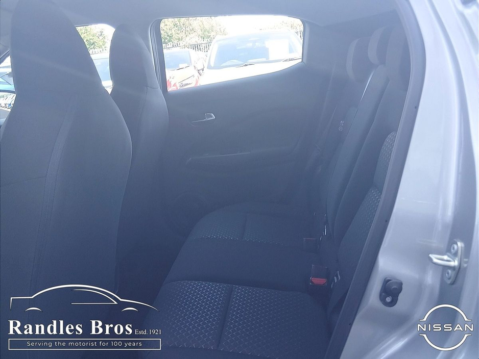 2025 Nissan Juke - image 13