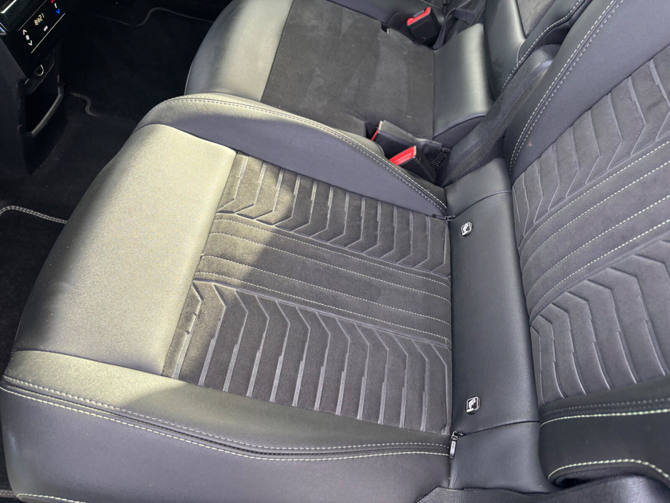 2025 Peugeot 5008 - image 6