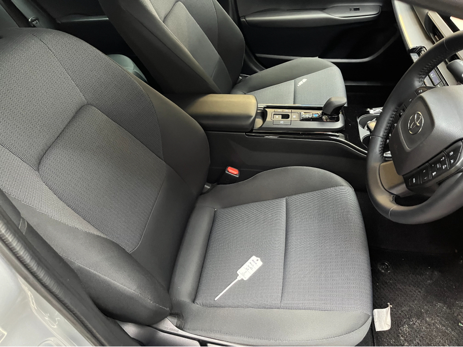 2025 Toyota Prius - image 10