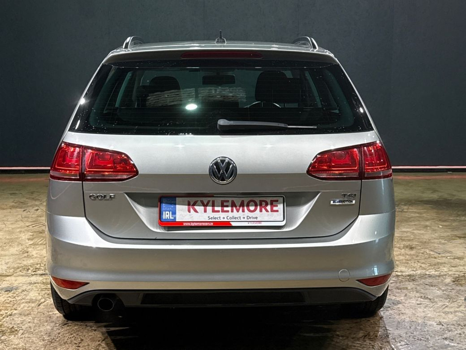 2016 Volkswagen Golf - image 4