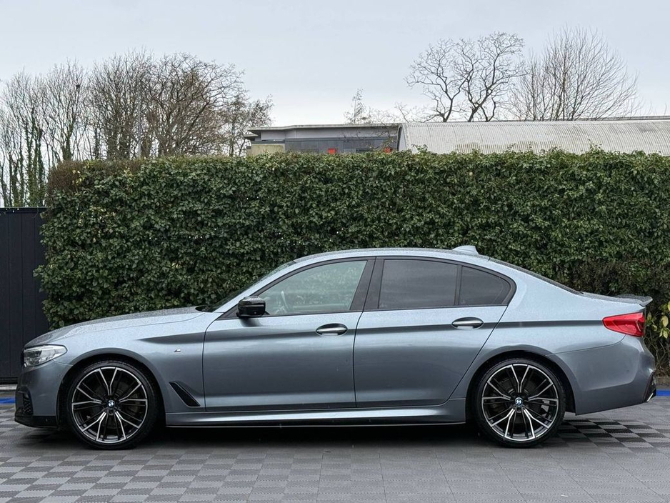 2018 BMW 5 Series - image 3