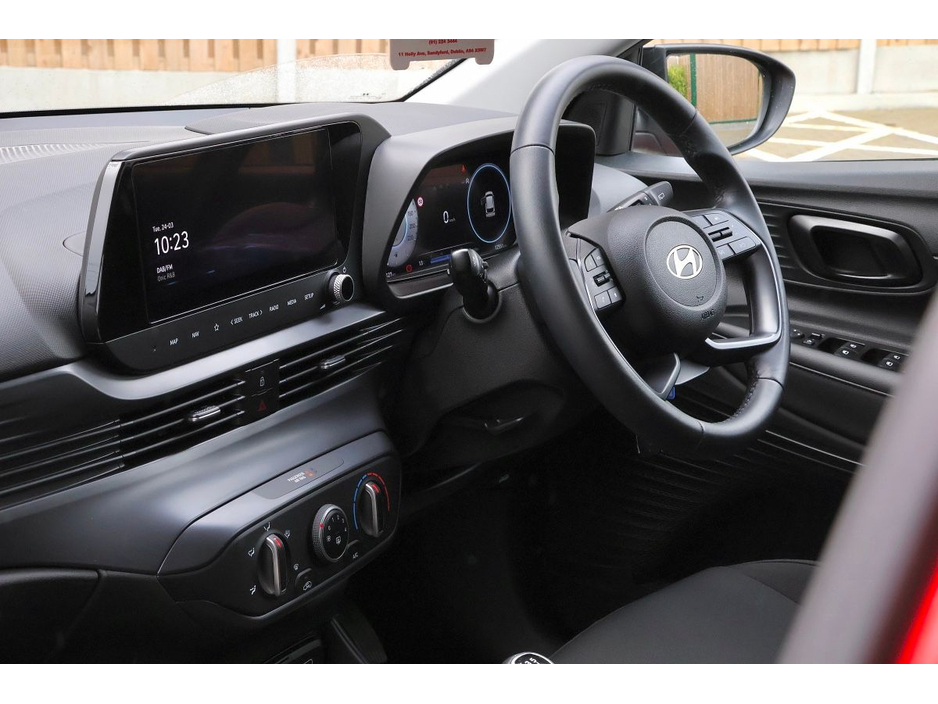 2025 Hyundai i20 - image 15