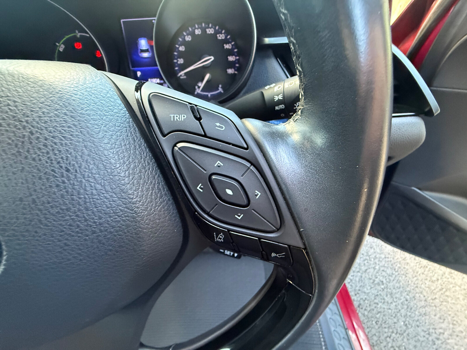 2019 Toyota C-HR - image 19