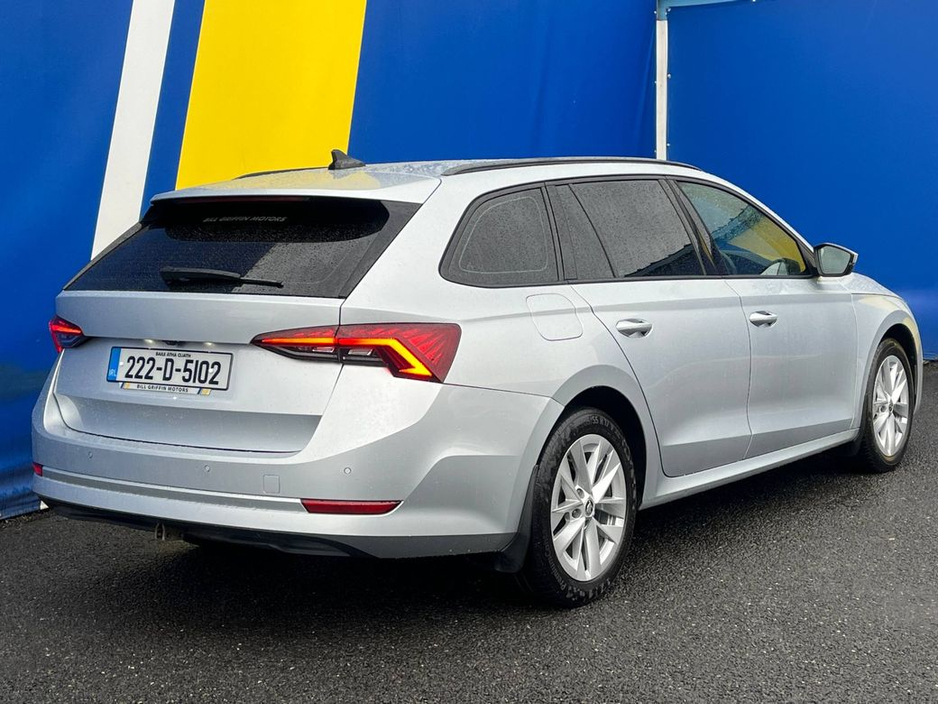 2022 Skoda Octavia AMBITION 2.0 TDI ESTATE // APPLE CARPLAY // DUAL ZONE CLIMATE CONTROL // CRUISE CONTROL €21,900