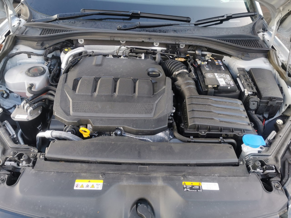 2024 Skoda Superb - image 5