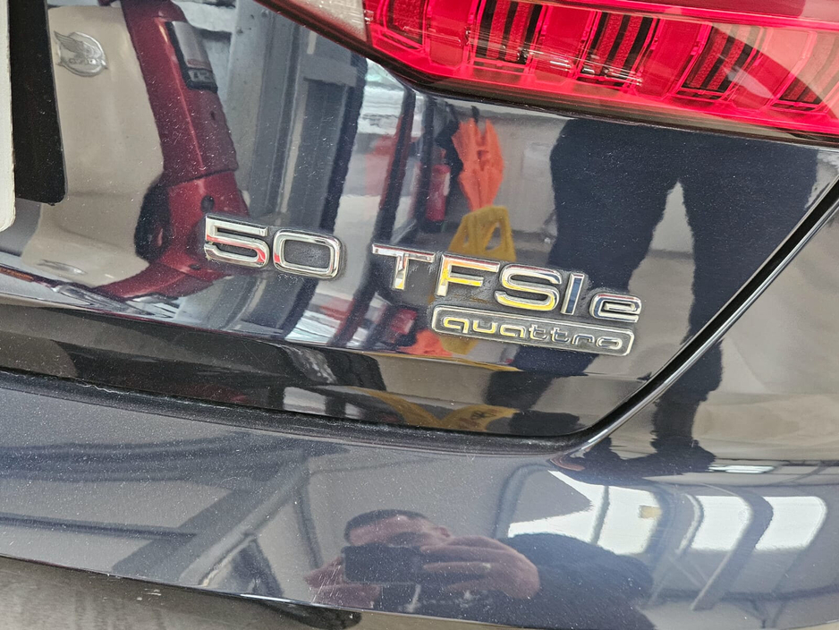 2021 Audi A6 - image 4