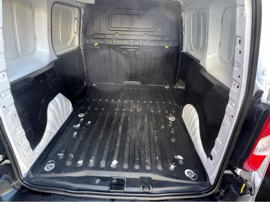 2020 Peugeot Partner PROF PLUS 1.5 BLUE HDI 100 3DR €8,900