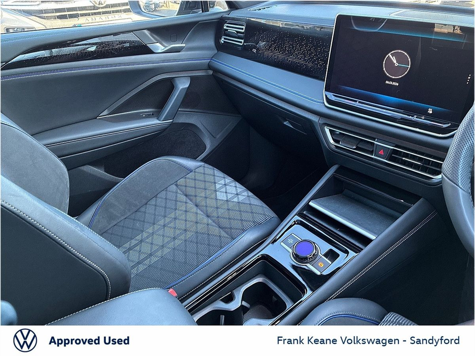 2025 Volkswagen Tiguan - image 7