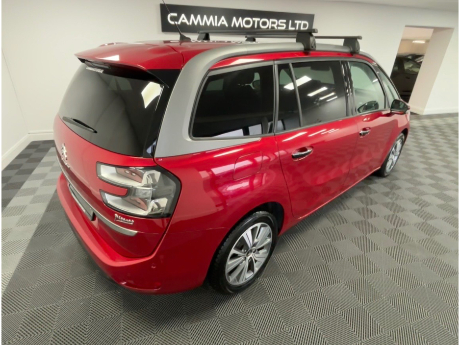 2016 Citroen C4 Picasso - image 3