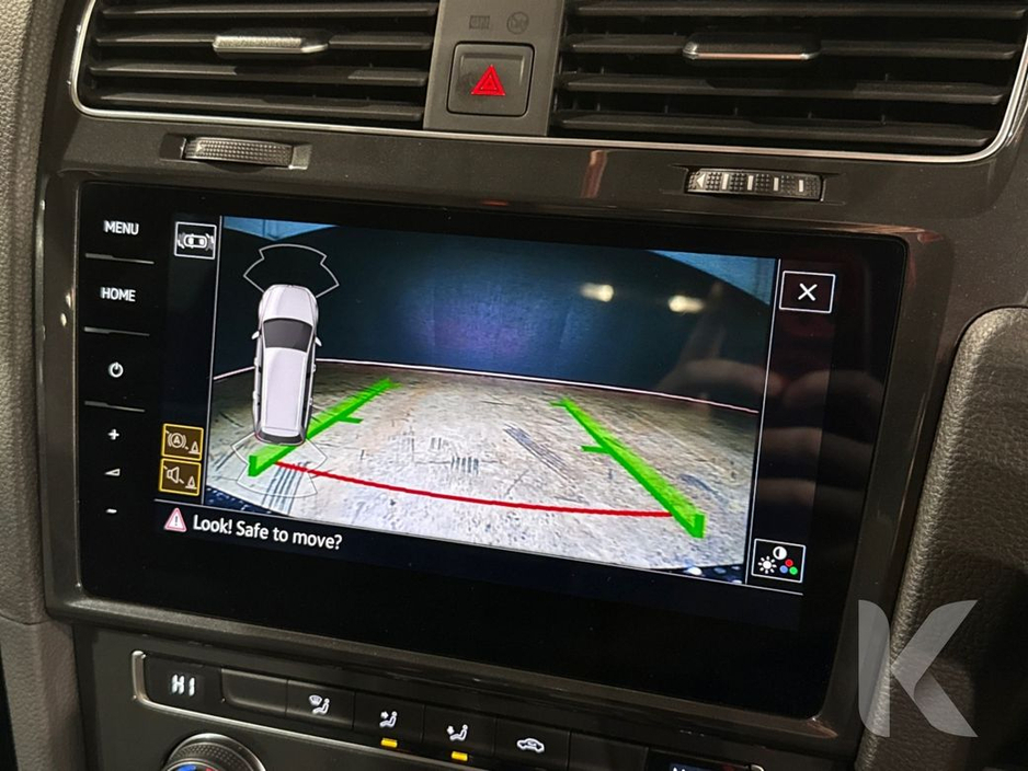 2020 Volkswagen Golf ESTATE AUTOMATIC 1.2L TSI - REVERSE CAMERA - UPGRADED ALLOY WHEELS - PADDLE SHIFT - DIGITAL DASH - CRUISE CONTROL - A/C HEATING CONTROLS €20,950