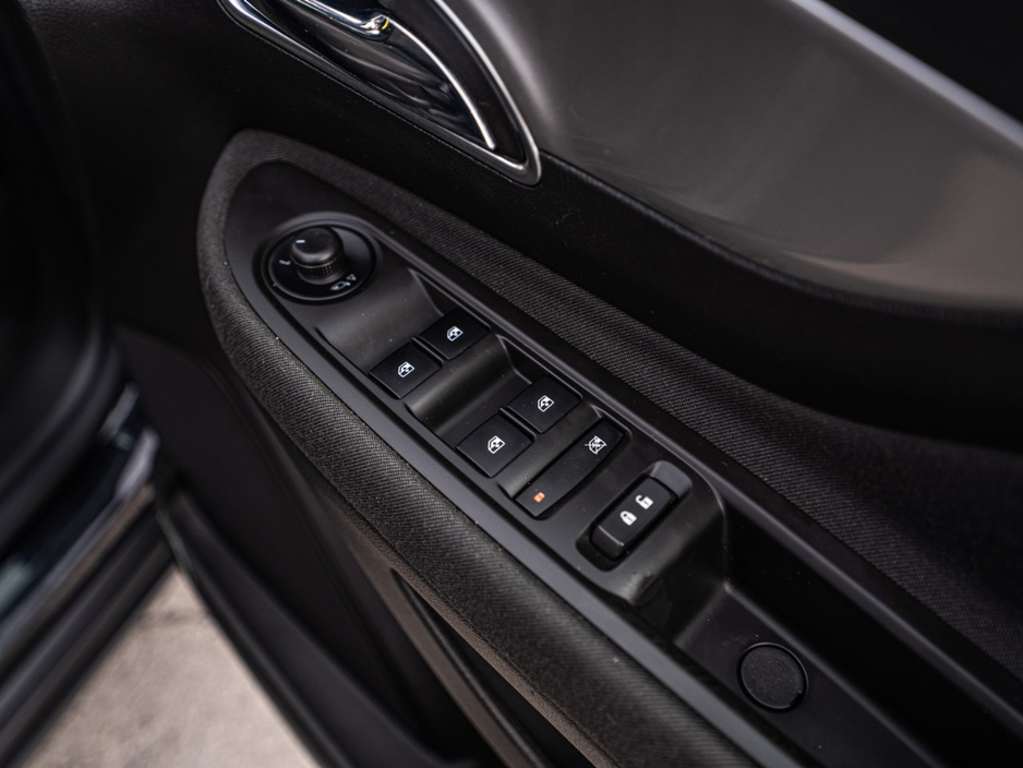 2015 Opel Mokka - image 24