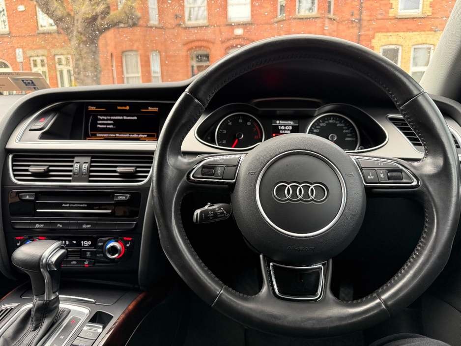 2015 Audi A4 - image 14