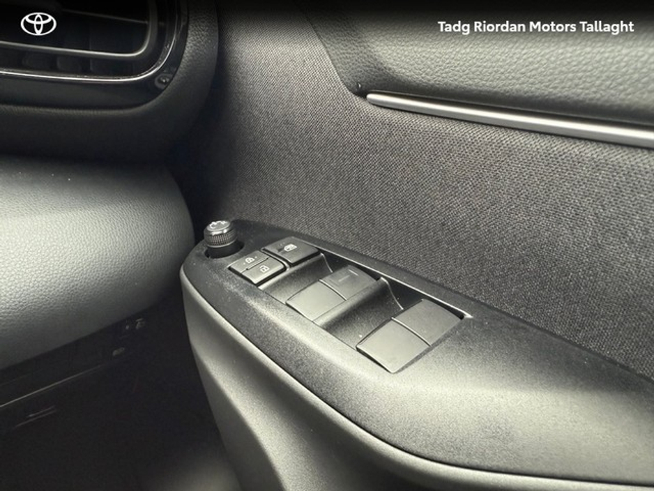 2024 Toyota Yaris Yaris Hybrid 115 Luna €25,950