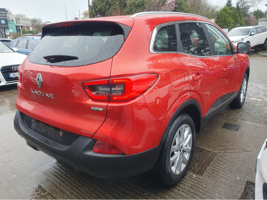 2017 Renault Kadjar DYNAMIQUE NAV 1.5 DCI 110BHP NCT 03/28 FINANCE AVAILABLE @ €49 PER WEEK TOUCH SCREEN MEDIA/ SAT NAV/ BLUETOOTH/ PARKING SENSORS/ ELECTRONIC HANDBRAKE/ HISTORY CHECKED €10,900