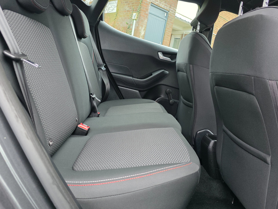 2018 Ford Fiesta - image 21