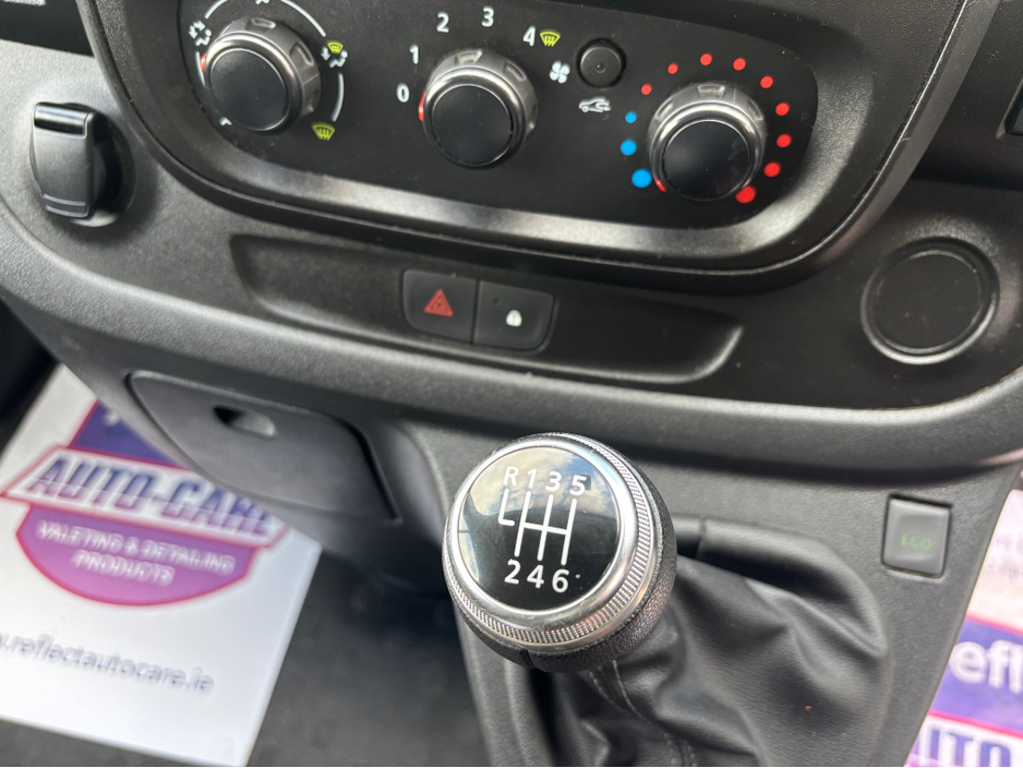 2021 Renault Trafic LL30 ENERGY DCI 120 BUSINESS P €14,500