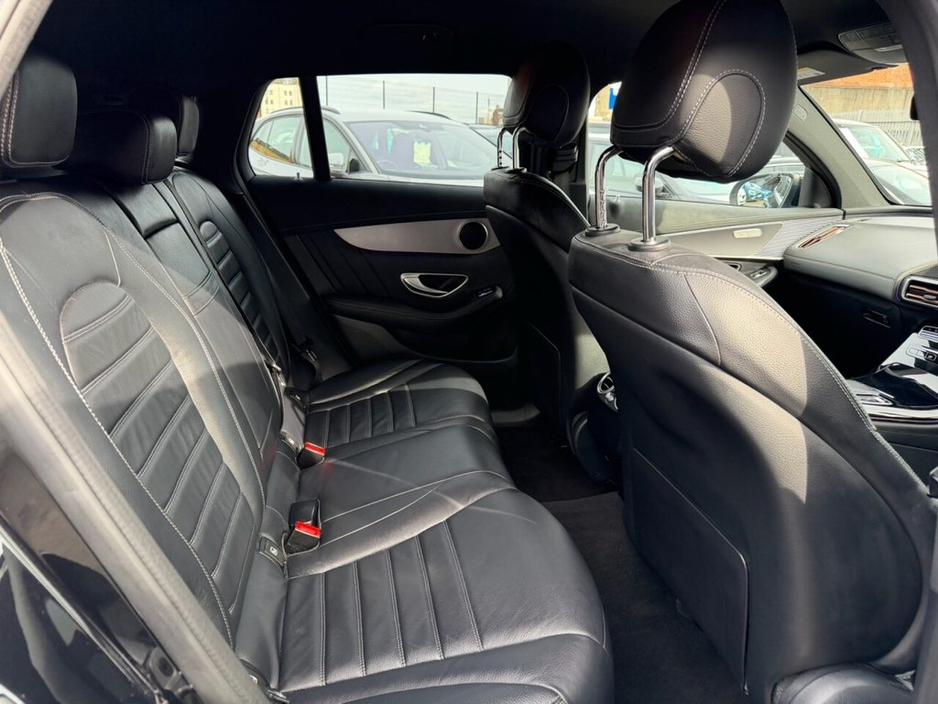 2023 Mercedes-Benz EQC - image 25