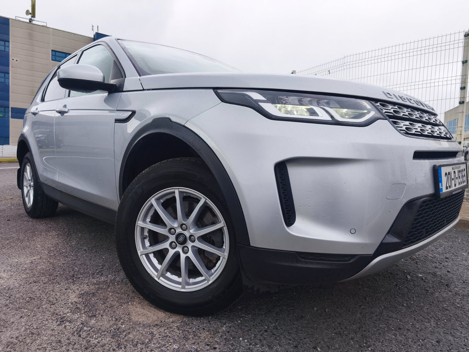 2020 Land Rover Discovery Sport - image 4