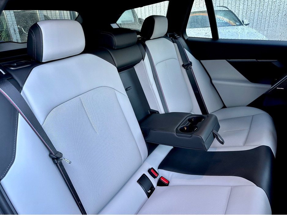 2025 BMW M5 TOURING *LOW KM* 717BHP €139,950